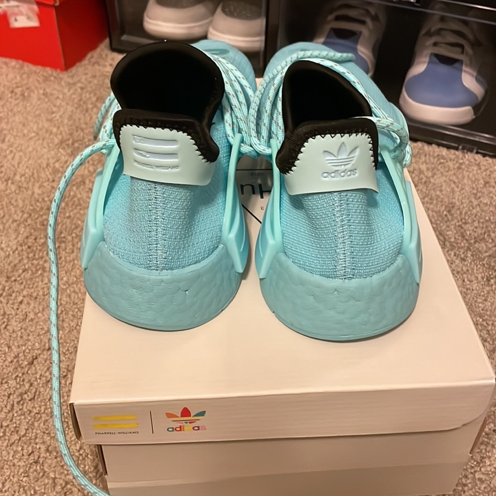 Baby Blue Human Race, Pharrell Williams. Kids 6Y. - Picture 3 of 5